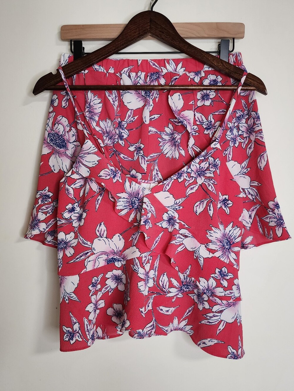 Love & Piece Coral Pink Floral Blouse & Ruffle Shorts 2 Piece Set Medium Summer